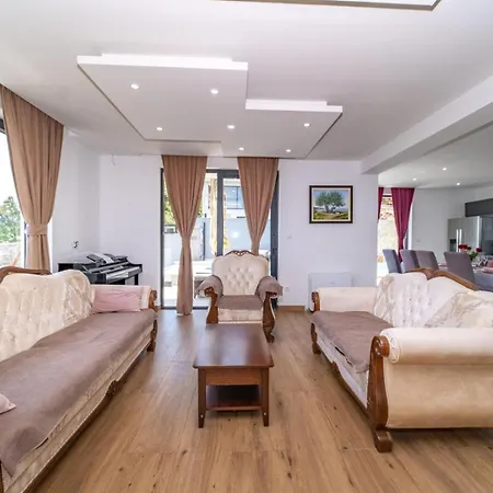 Villa Biber By Villsy